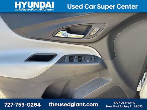 Used 2019 Chevrolet Equinox LT FWD image 10