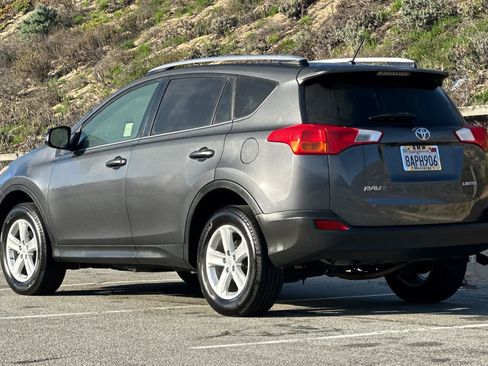 Used 2014 Toyota RAV4 Limited image 7