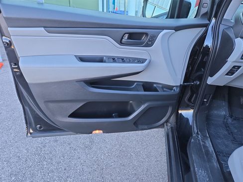 Used 2018 Honda Odyssey EX-L image 11
