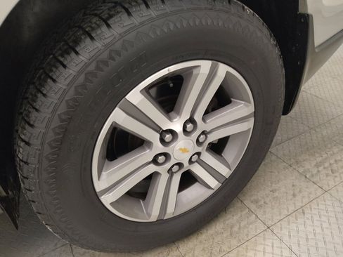 Used 2015 Chevrolet Traverse LT image 31