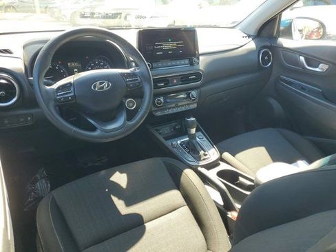 Certified 2023 Hyundai Kona SEL w/ Convenience Package image 9