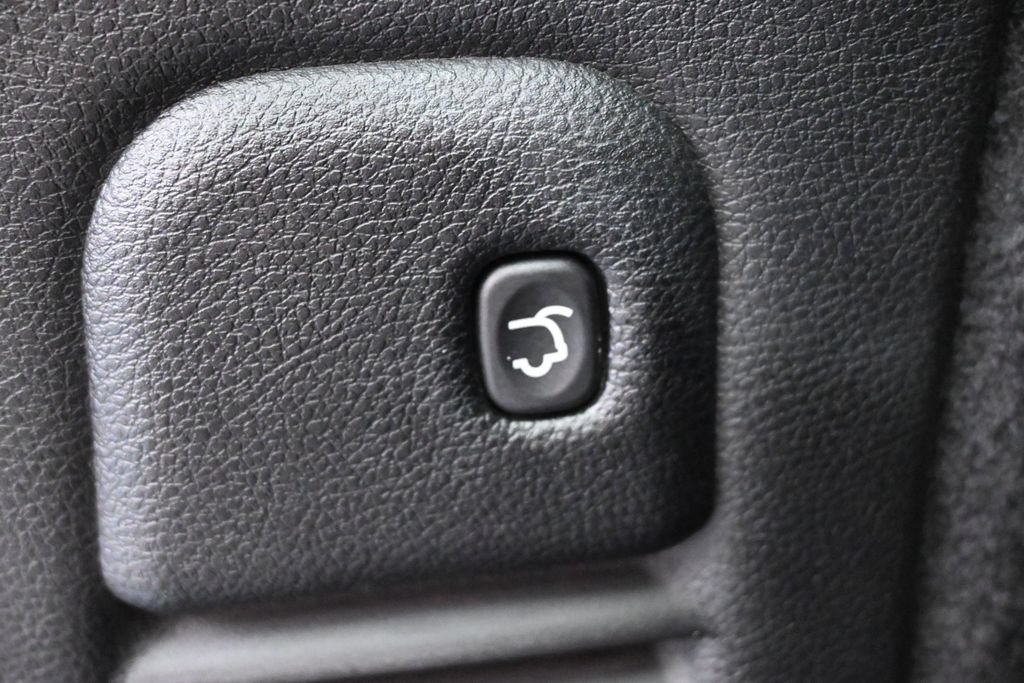 Used 2025 Dodge Durango GT AWD/4WD image 29