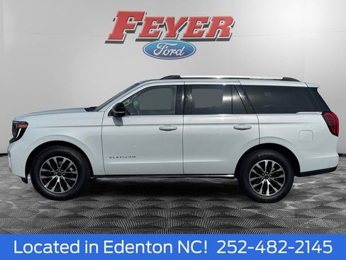 Certified 2025 Ford Expedition Platinum AWD/4WD image 3