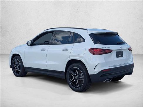 Used 2025 Mercedes-Benz GLA 250 image 8