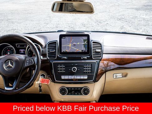 Used 2018 Mercedes-Benz GLE 550e 4MATIC image 13