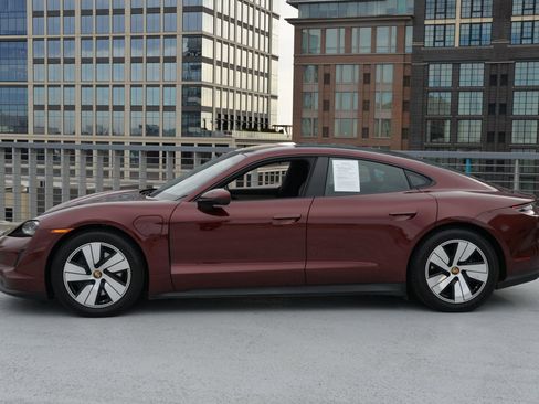 Certified 2023 Porsche Taycan image 2