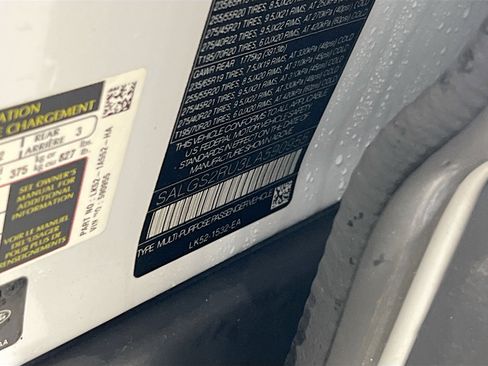 Used 2020 Land Rover Range Rover HSE image 31