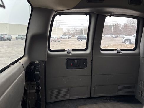 Used 2008 Chevrolet Express 1500 AWD Passenger w/ LT Preferred Equipment Group image 13