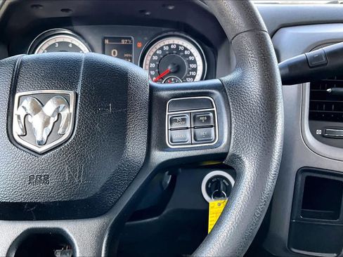 Used 2018 RAM 2500 Tradesman w/ Chrome Appearance Group image 21