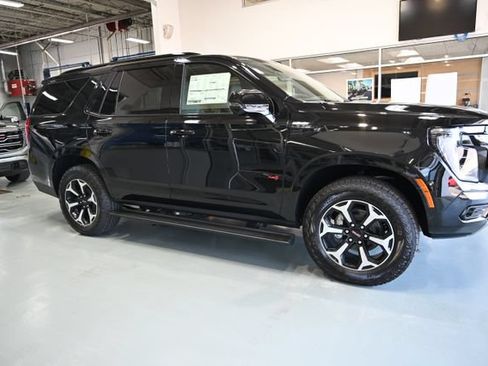 New 2026 GMC Yukon AT4 w/ AT4 Premium Plus Package AWD/4WD image 9