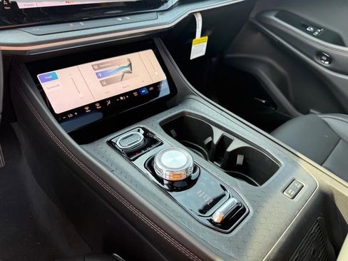 New 2025 Jeep Wagoneer S Limited image 9