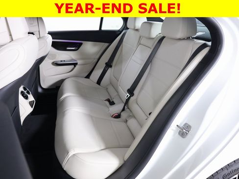 Used 2025 Mercedes-Benz C 300 4MATIC Sedan image 41