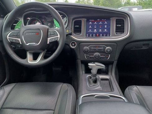 Used 2017 Dodge Charger R/T w/ Plus Group RWD image 29