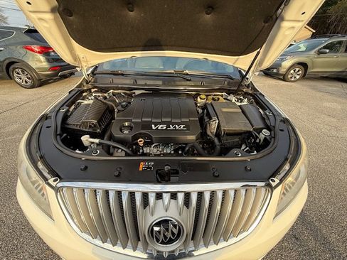 Used 2012 Buick LaCrosse Touring image 5