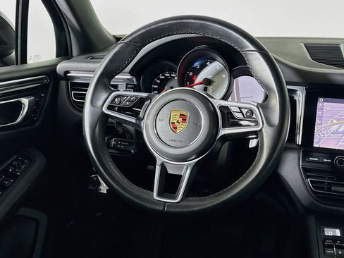 Certified 2021 Porsche Macan S AWD/4WD image 12