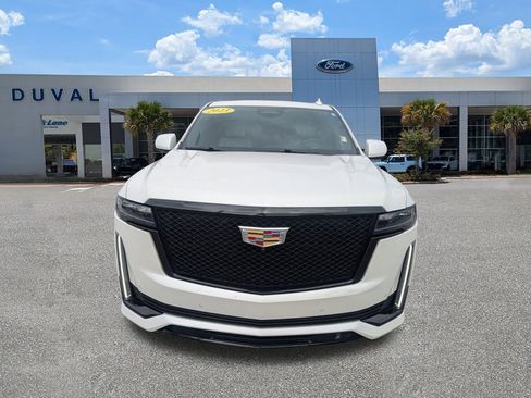 Used 2023 Cadillac Escalade ESV Sport w/ Touring Package image 9