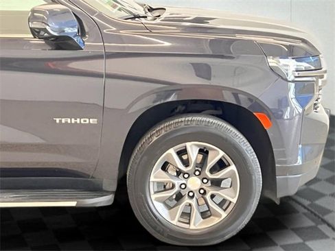 Used 2022 Chevrolet Tahoe LT w/ LT Signature Package image 10