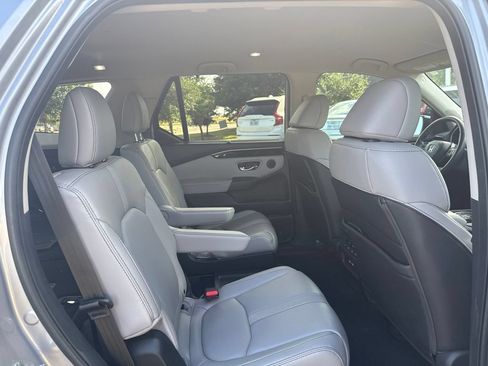 Used 2023 Honda Pilot EX-L image 13