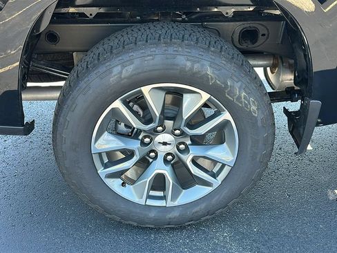 New 2026 Chevrolet Silverado 1500 RST w/ Z71 Off-Road Package AWD/4WD image 11