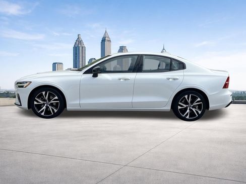 Used 2024 Volvo S60 B5 Core FWD image 22