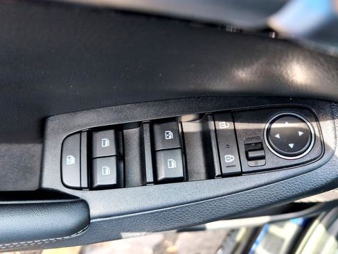 Used 2021 Kia Seltos EX image 18