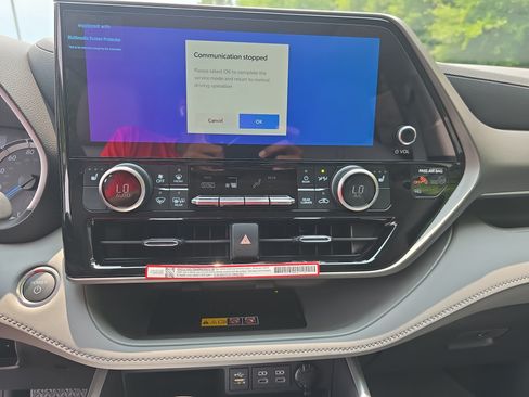 New 2026 Toyota Highlander XLE AWD/4WD image 19