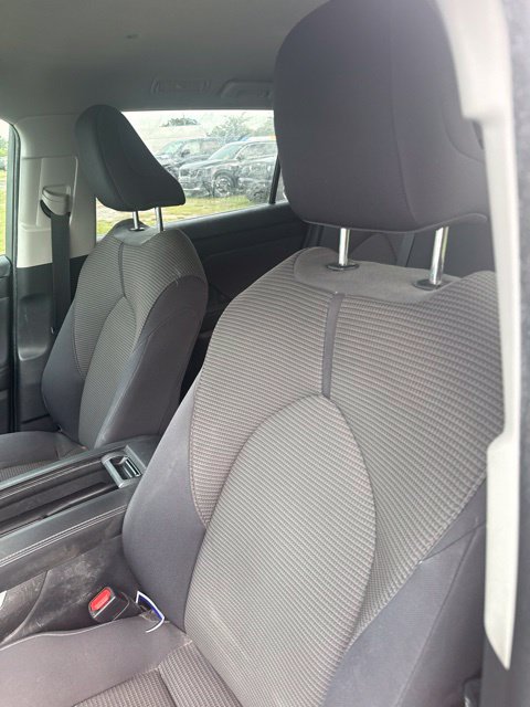 Used 2021 Toyota Highlander LE FWD image 7