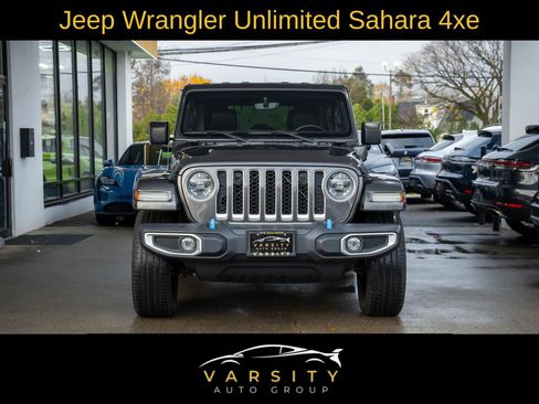 Used 2022 Jeep Wrangler Unlimited Sahara w/ Cold Weather Group image 2