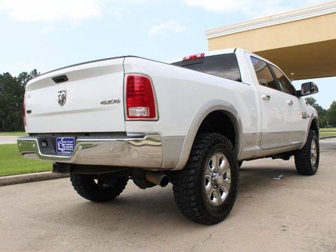 Used 2018 RAM 2500 Laramie w/ Convenience Group AWD/4WD image 17
