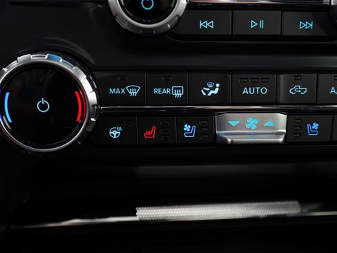 Used 2025 Ford F150 Lariat w/ Equipment Group 502A High image 25