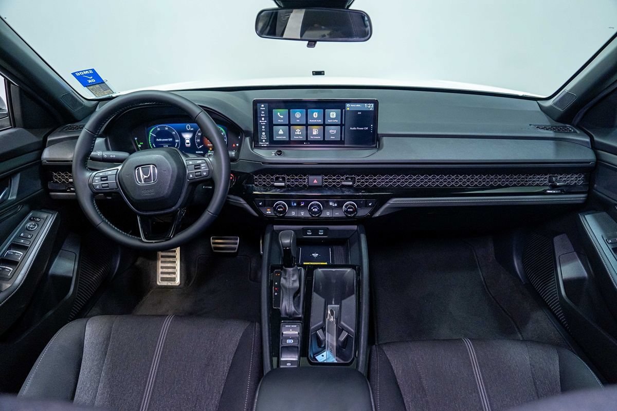 Used 2025 Honda Accord Sport image 26