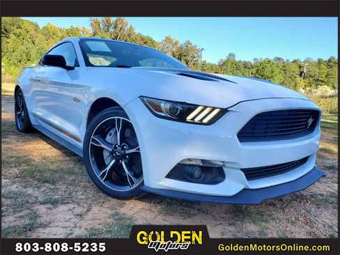 Used 2017 Ford Mustang GT Premium image 1