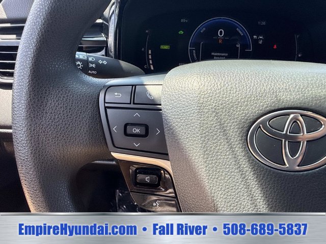 Used 2025 Toyota Camry LE FWD image 29