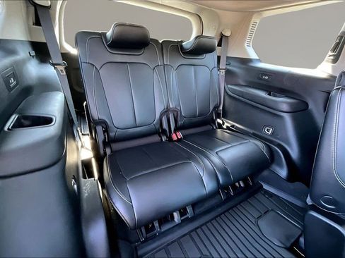 Used 2021 Jeep Grand Cherokee L Limited image 26