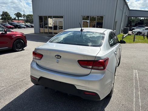 Used 2019 Kia Rio LX FWD image 9
