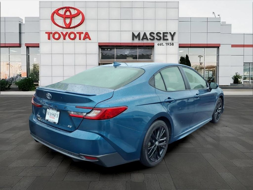 Used 2025 Toyota Camry SE FWD image 3