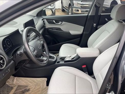 Used 2023 Hyundai Kona Limited AWD/4WD image 9