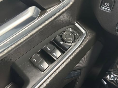 Used 2024 GMC Sierra 1500 Elevation image 11