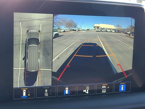 Used 2023 Chevrolet Tahoe High Country image 21