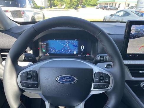 New 2026 Ford Explorer Active AWD/4WD image 11
