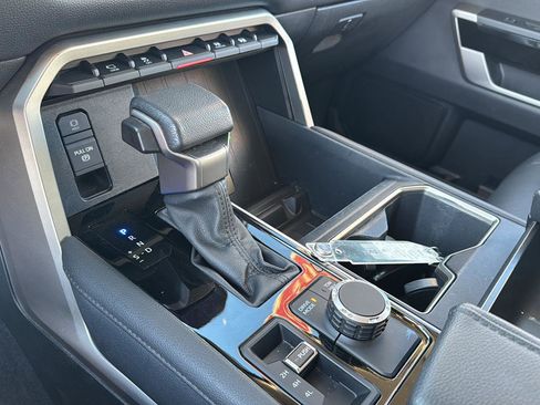 Used 2023 Toyota Tundra Limited image 27