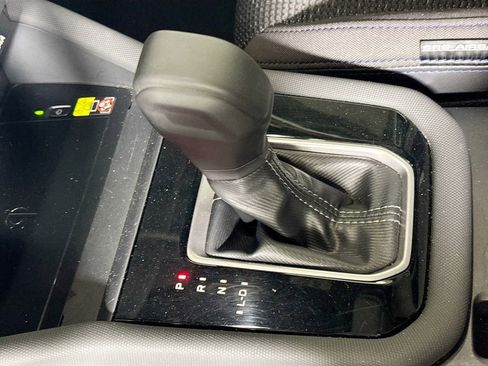 Certified 2025 Subaru Forester Premium image 18