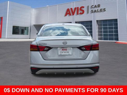 Used 2025 Nissan Altima 2.5 SV FWD image 7