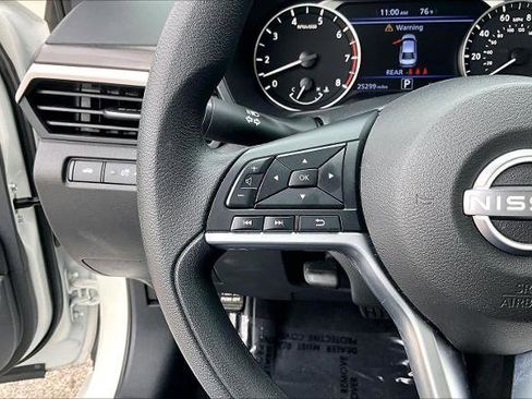 Certified 2025 Nissan Altima 2.5 SV FWD image 23