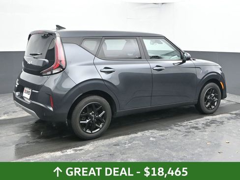 Used 2025 Kia Soul LX w/ LX Technology Package image 12