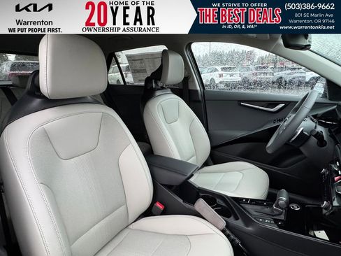 New 2025 Kia Niro EX image 31