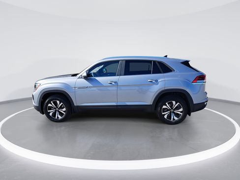 New 2026 Volkswagen Atlas Cross Sport SE image 6