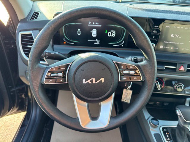 Used 2024 Kia Seltos LX AWD/4WD image 12