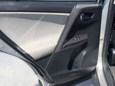 Used 2017 Toyota RAV4 XLE image 30