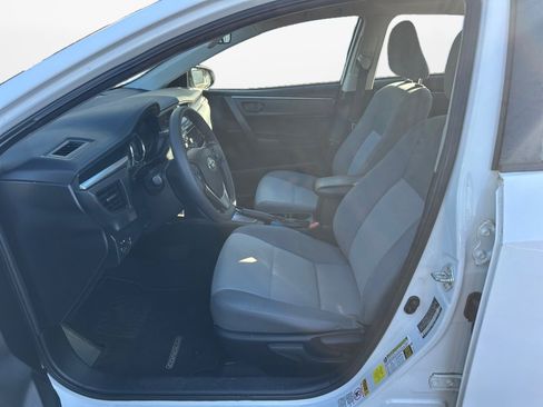 Used 2015 Toyota Corolla L image 11